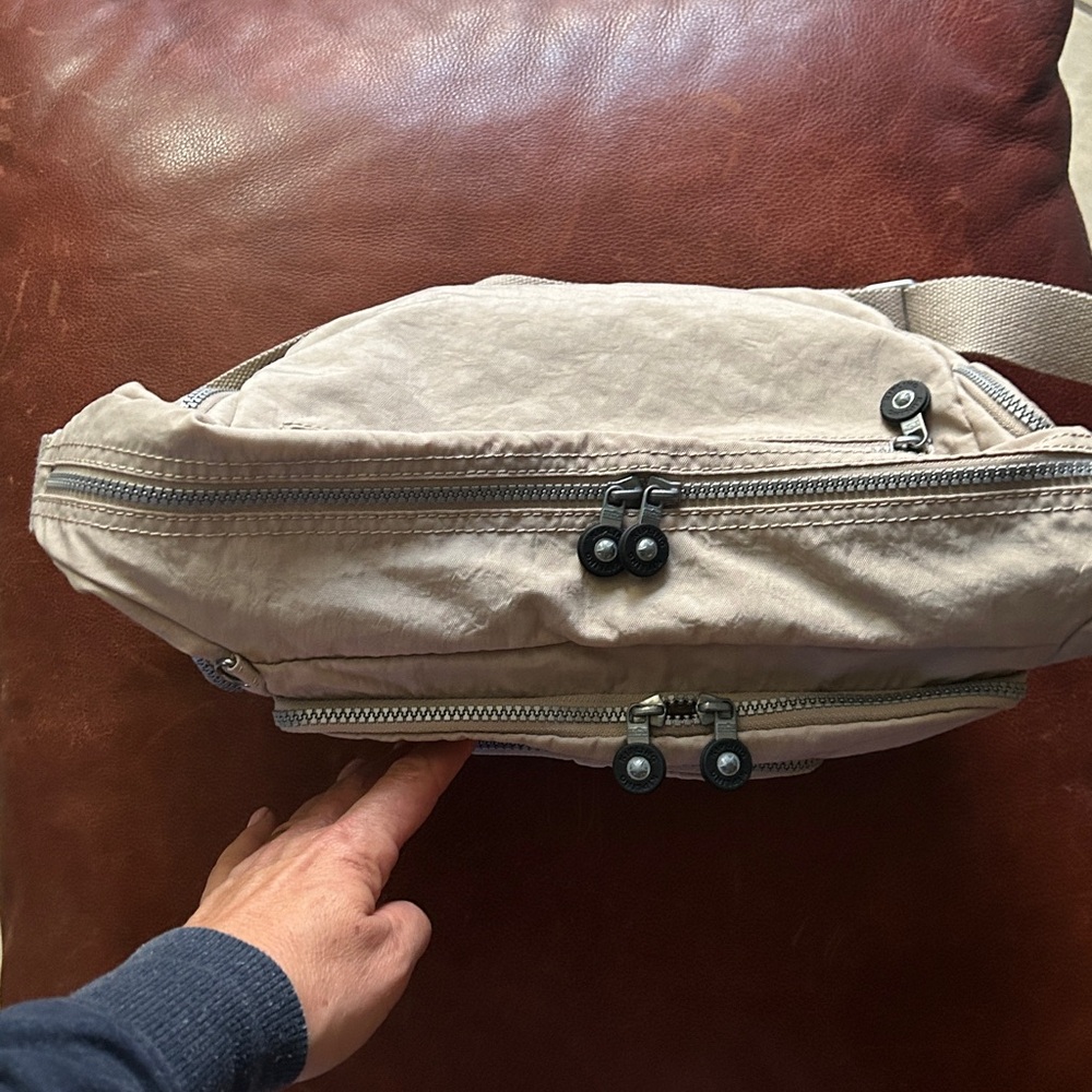 Kipling Crossbody Bag NEW - Picture 9 of 10
